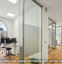 Office with acoustic insulation on the ceilings